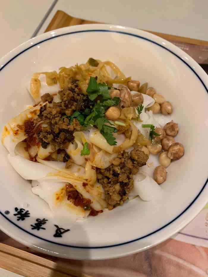 及第粉·山泉手工粉(祈福缤纷店)-"挺好的一家店,店面不大就在某二