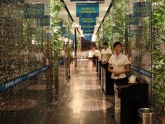 园林式的卡包-神洲四海大酒楼(王府井澳门中心店)