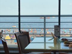 靠窗位-海天一色海景自助餐厅(西港花园店)