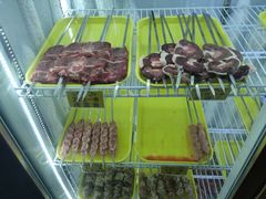 -烤肉小伙烤肉店