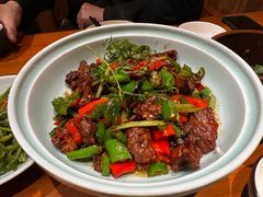 小炒黄牛肉-老滇山寨•云南特色菜•地方菜•民族风情歌舞表演(金碧店)
