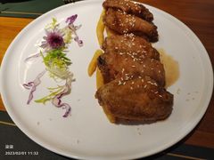 香烤翅中-LUCCA卢卡西班牙海鲜饭(远洋广场店)