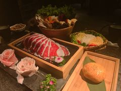 -湊湊火锅·茶憩(新中关购物中心店)