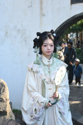 -一揽芳华汉服旗袍体验馆(拙政园店)