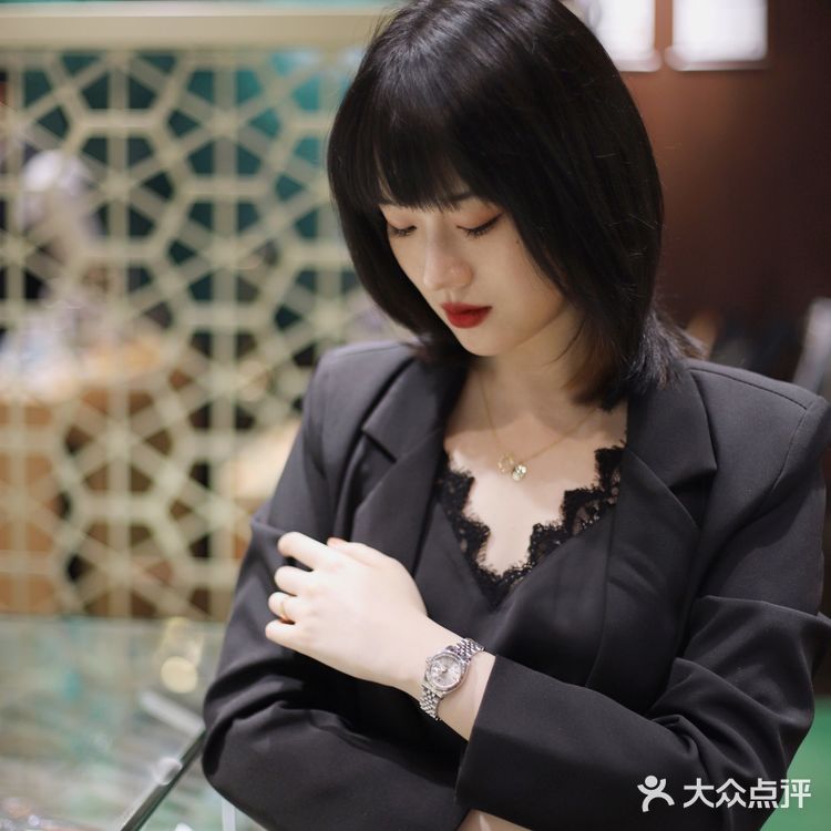 上海探店 | 藏在新天地的宝藏二手中古奢侈品店 