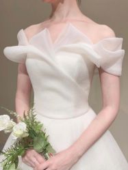 -不晚国际婚纱礼服