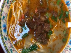 -金杨拉面王小吃面馆·牛三宝面·红烧牛肉粉