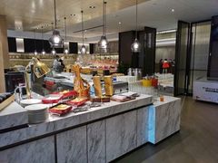 自助取餐区-上海临港美爵酒店·铃兰西餐厅