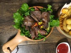 -HIGH FIVE哈福手工汉堡(桂林路店)