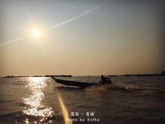 -洞里萨湖