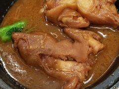 南乳猪手煲-香港新发烧腊茶餐厅(水围店)