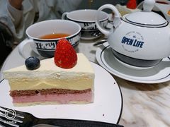 -The open life(万象城店)