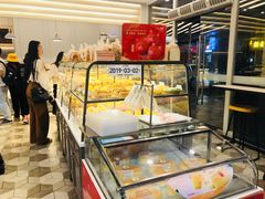 面包甜点陈列柜-BreadTalk面包新语·烘焙蛋糕(海岸城店)