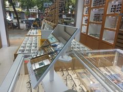 -沪睛眼镜蔡司官方授权店(金桥佳林路店)
