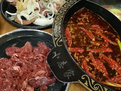 -小志家.鲜牦牛肉牛杂火锅野生菌汤锅