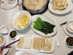 -煲王粤菜餐厅(中侨中心店)