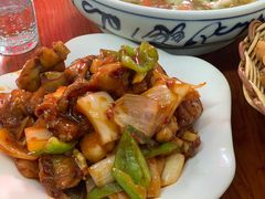 -胡子饮食店