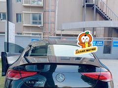 -上海星瀚奔驰4S店(红柳路店)