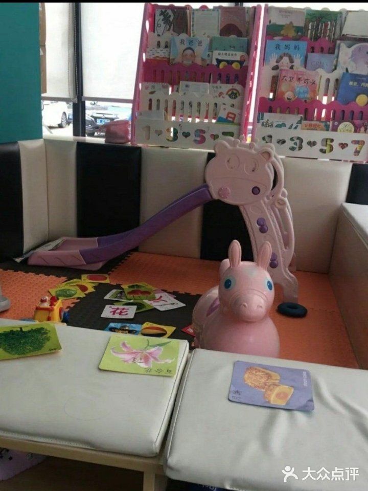 假期带宝宝去哪游泳呢，一起去看看吧  宝贝正是认识新