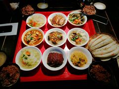 -蓝田九大碗民俗食府(蓝田店)