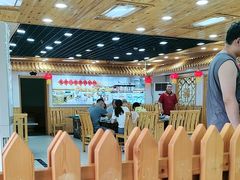 -屯老二农家铁锅炖·行业领军者(梅江店)