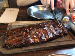 -Ribs & Burgers The Rocks