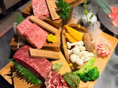 -山川小町·极番烧肉(新地假日广场店)