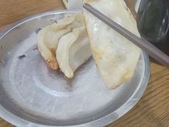 -黄阿姨锅贴大王(万航渡路店)