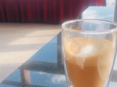 -亚龙湾喜来登·美景台大堂吧