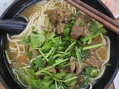牛肉面-耙豌豆重庆小面