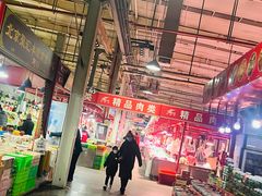 -大星发农发地农副产品批发市场-停车场