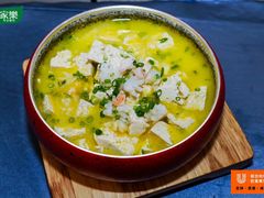 -舜耕山庄四时万和自助餐厅