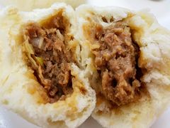 猪肉大葱包-老陶包子铺(南大西南村店)