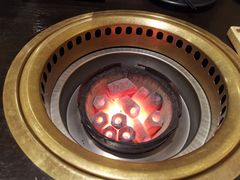 -山川小町·极番烧肉(新地假日广场店)