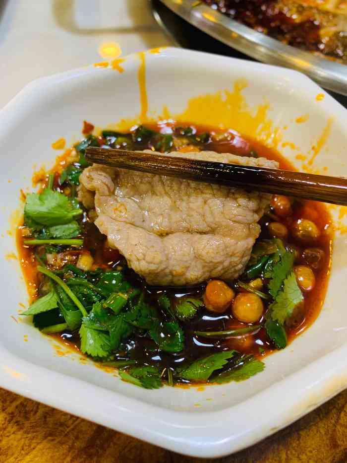红花嘴豆花牛肉(石桥铺店)-"仁悦天地看完电影就过来吃饭了,在网上看