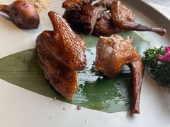 乳鸽-煲宫猪肚鸡(晶品店)