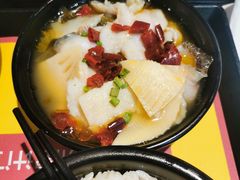 酸菜鱼-老娘舅(吴山路店)