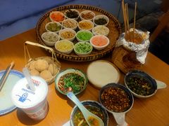 -包整·丝娃娃(一览甲秀楼风景店)