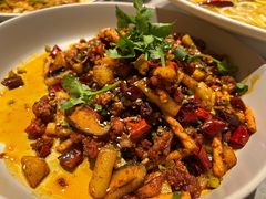 -渔语鱼新川菜Bistro(万象天地店)