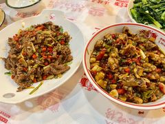 -堂瓦里·33年传统赣菜(第一街区店)