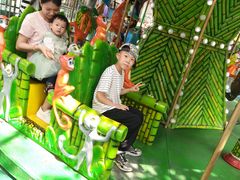 -顺德大良半月城游乐场