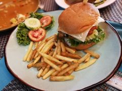 鸡扒汉堡套餐-Pakwan Restaurant & Bar