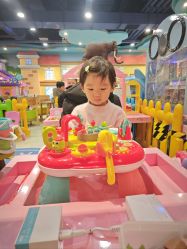 -纽西卡汽车小镇(大悦城店)