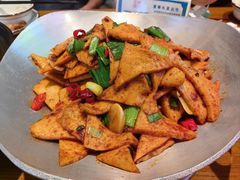 -俭寨大盘鸡·手抓肉·烧烤新疆菜(乌苏路店)