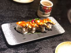 三色鳗鱼卷寿司-虎焱炭火烧肉