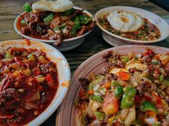 -歹歹的加个面过油肉拌面