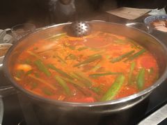 番茄牛腩汤底-大红袍火锅料理(尖沙咀店)