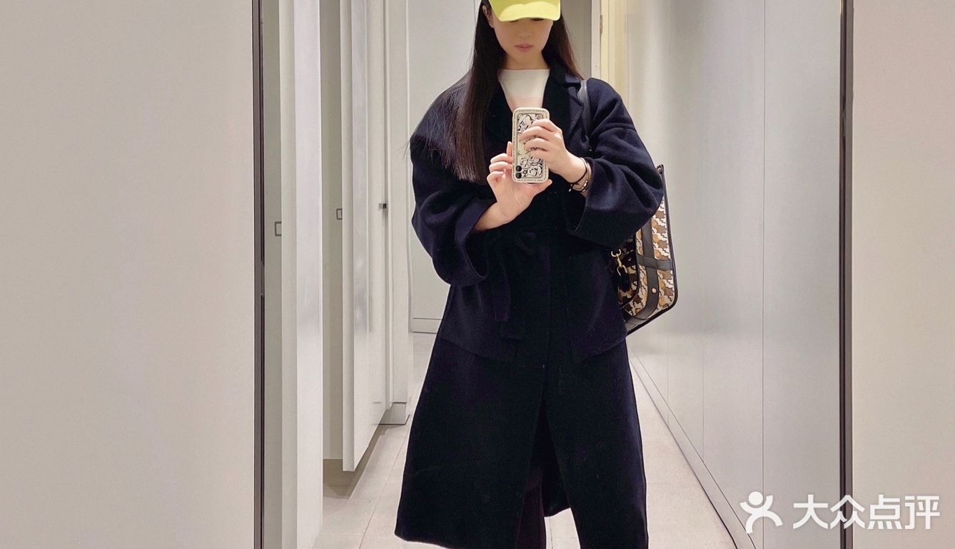 上海中心22楼的党建中心