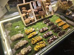 -菌自由丨野生菌火锅特色庭院餐厅(丽江古城店)