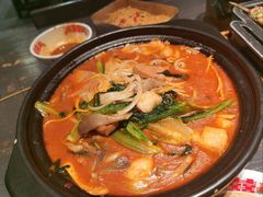 黏糊砂锅麻辣烫-破摊·东北烧烤(观前街店)